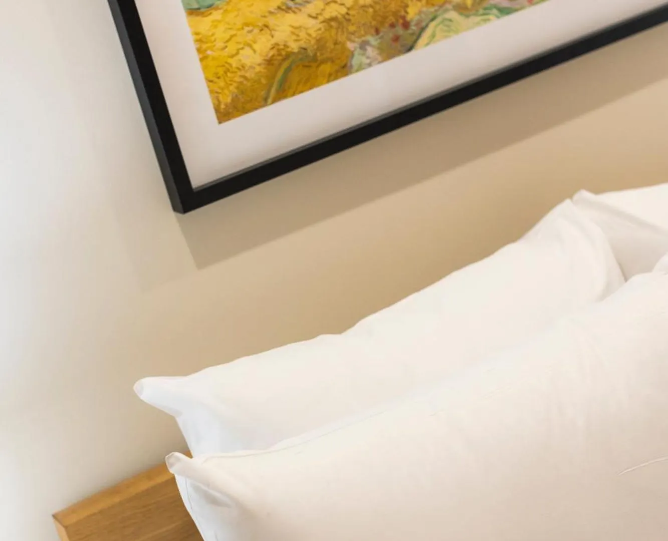 The Van Gogh - Unique 1 Bd -Gold Short Term Stays Belfast