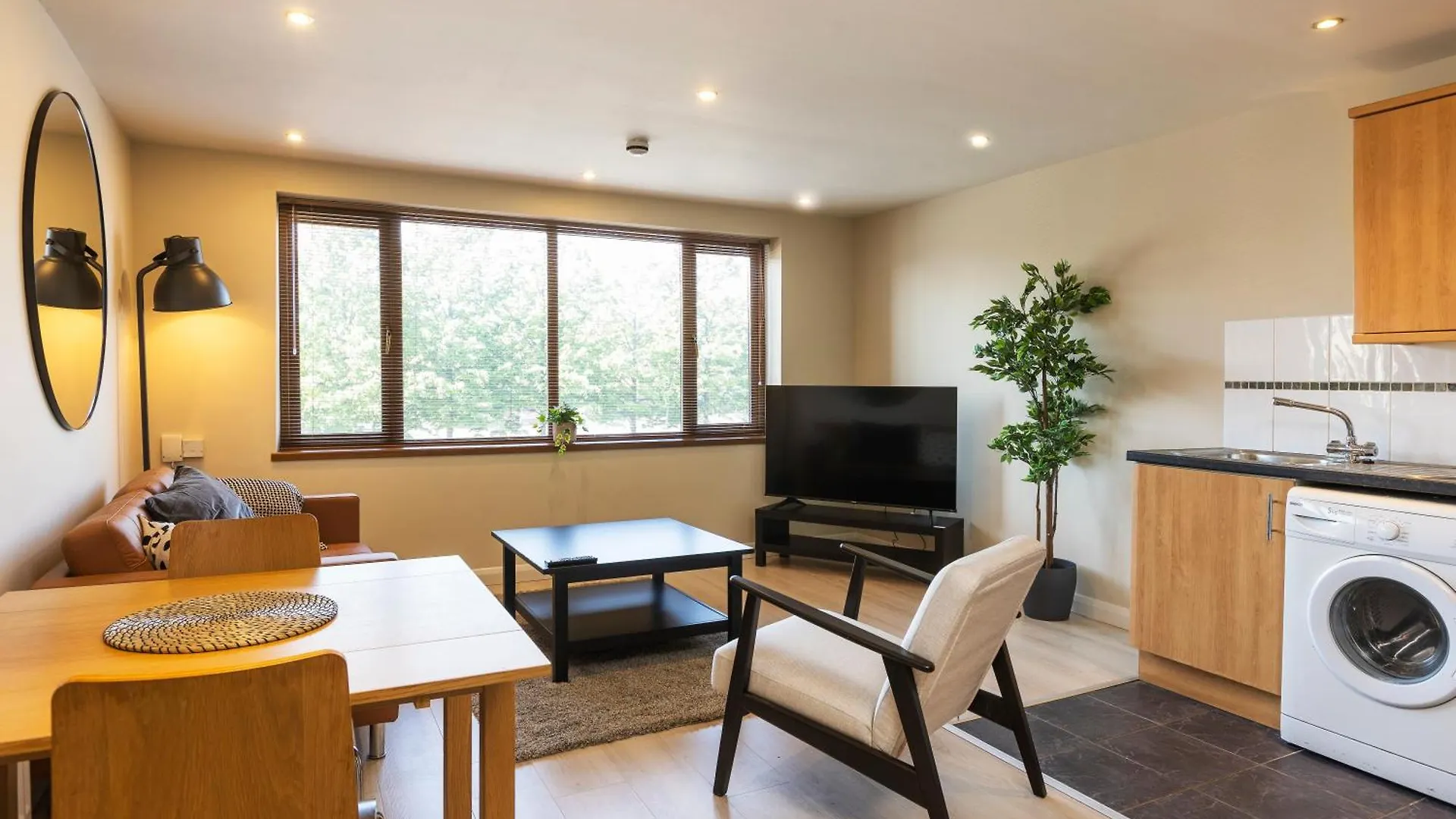 The Van Gogh - Unique 1 Bd -Gold Short Term Stays Belfast Daire